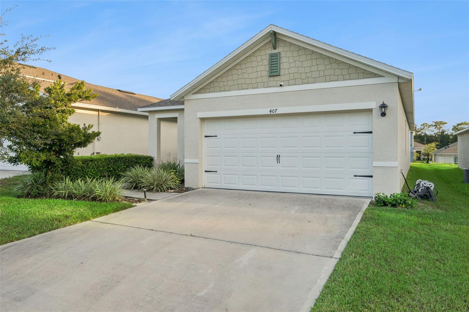 407 CHARLOTTE WAY