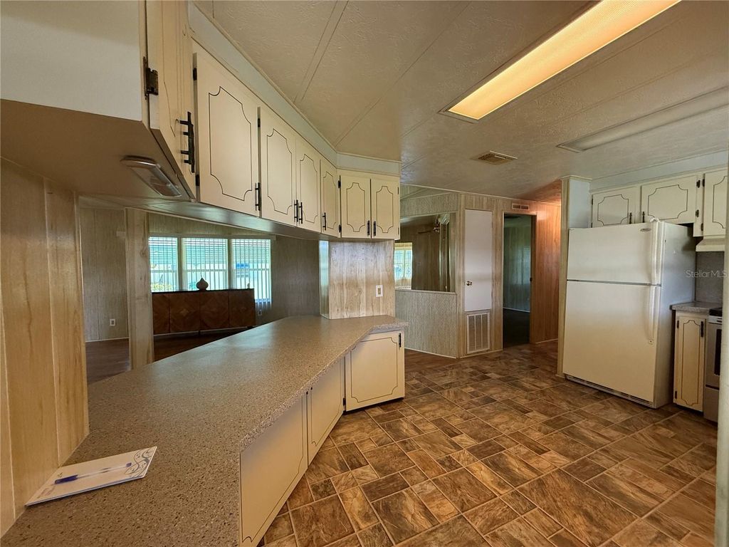 Photo of 103 Cypress Road, Wildwood, FL 34785 (MLS # G5112319)