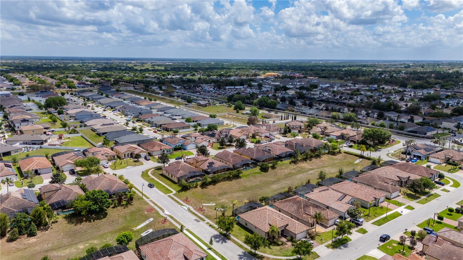 VILLA SORRENTO - Residential