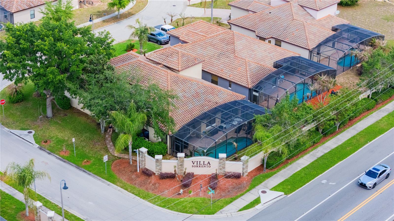 VILLA SORRENTO - Residential