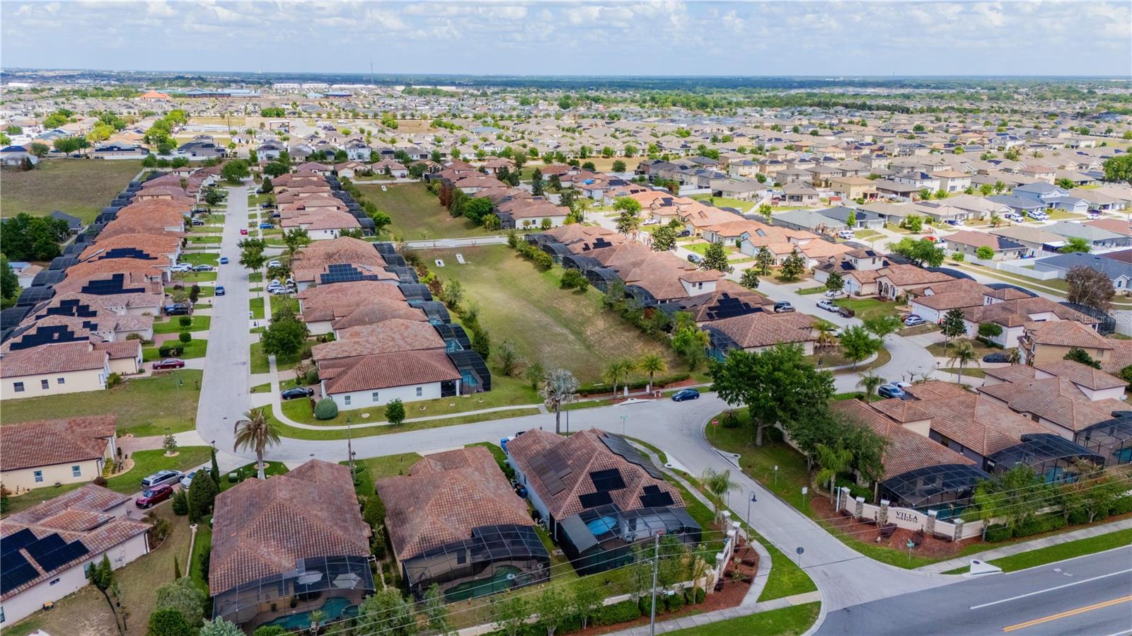 VILLA SORRENTO - Residential