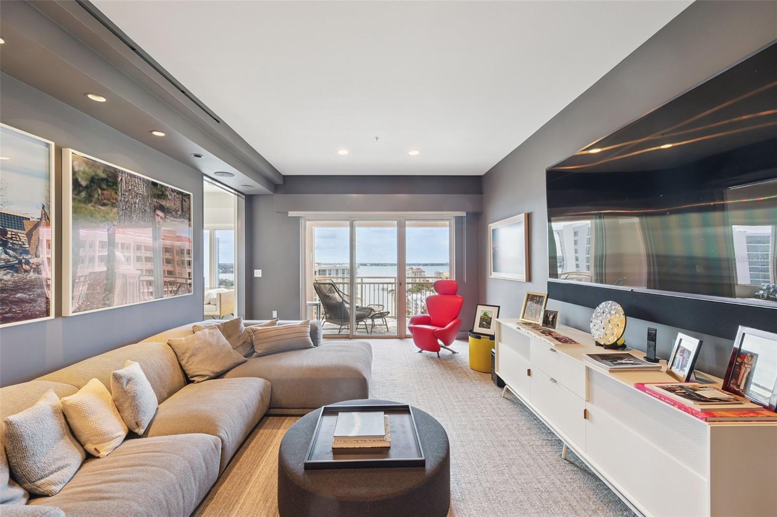 THE RESIDENCES - Residential