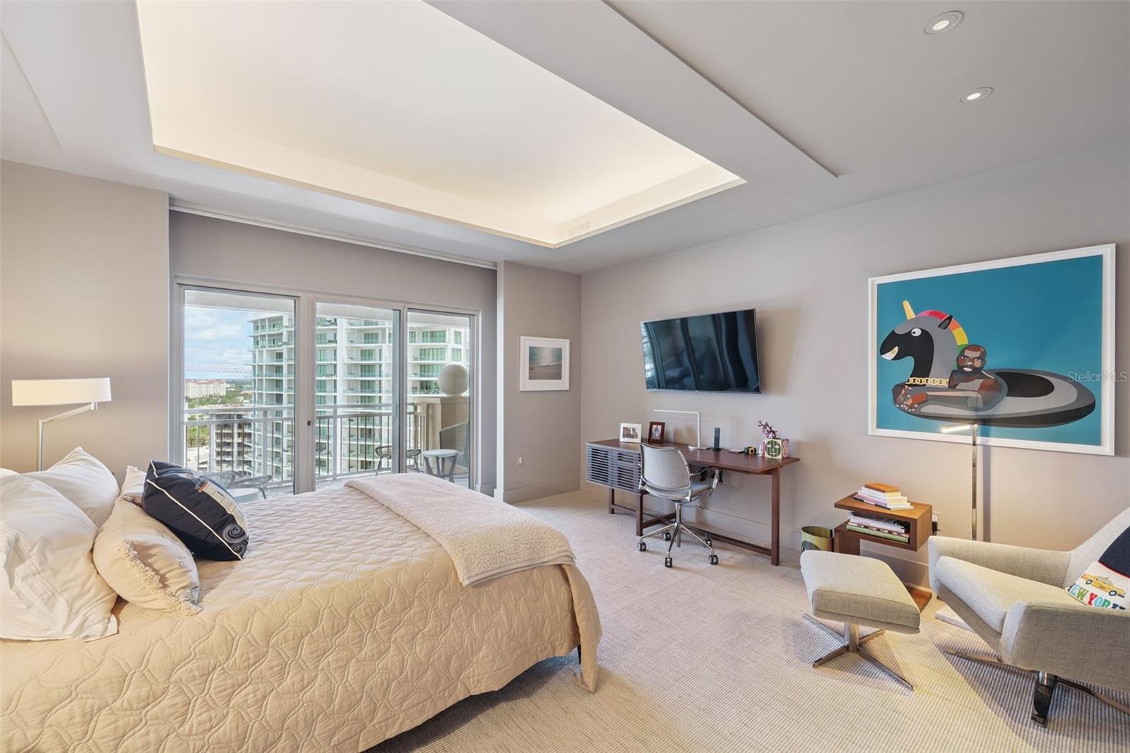 THE RESIDENCES - Residential
