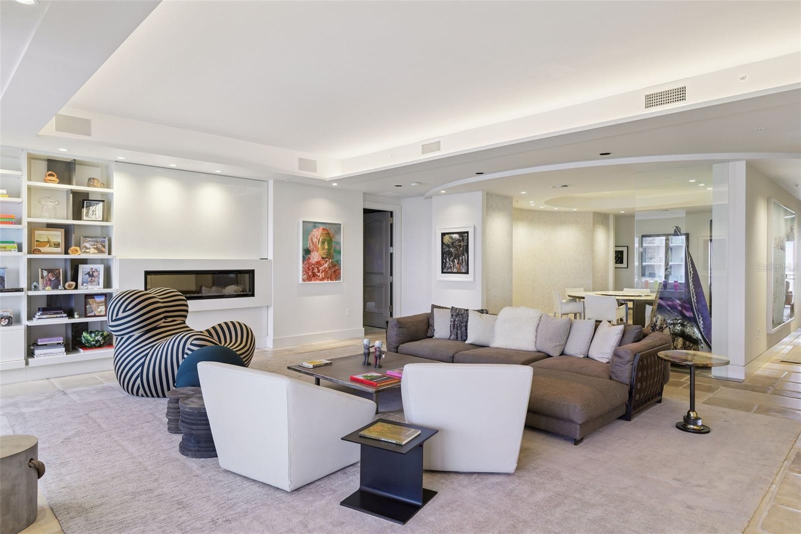 THE RESIDENCES - Residential