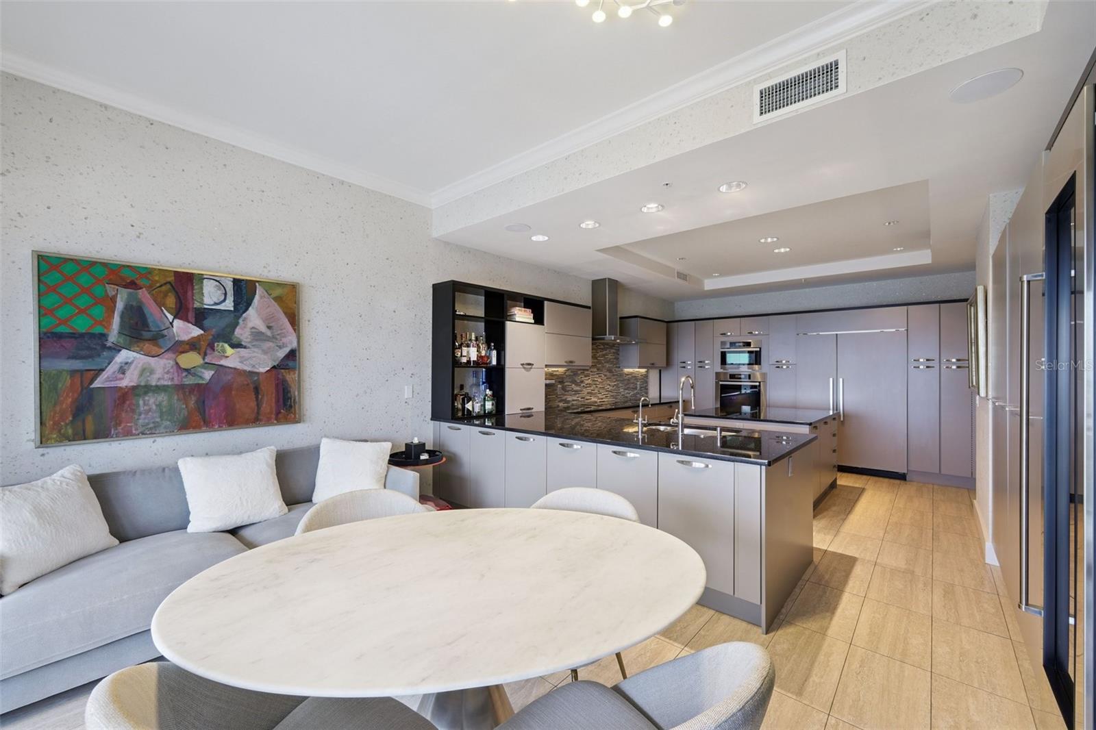 THE RESIDENCES - Residential