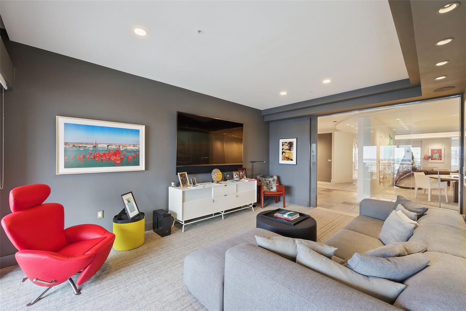 THE RESIDENCES - Residential