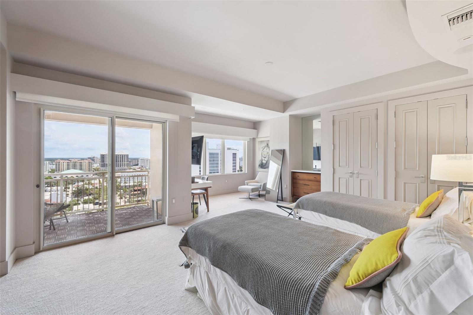 THE RESIDENCES - Residential