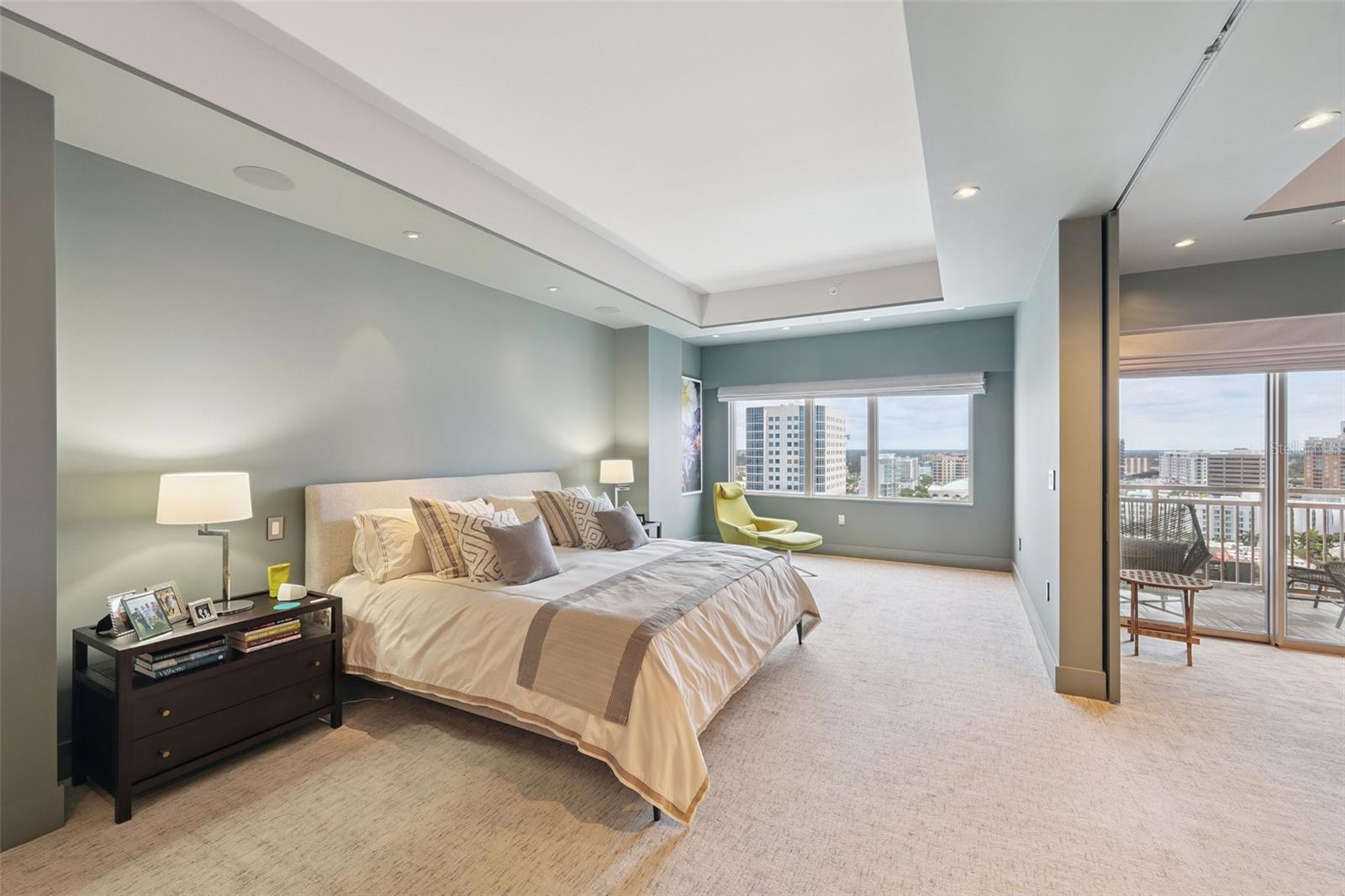 THE RESIDENCES - Residential