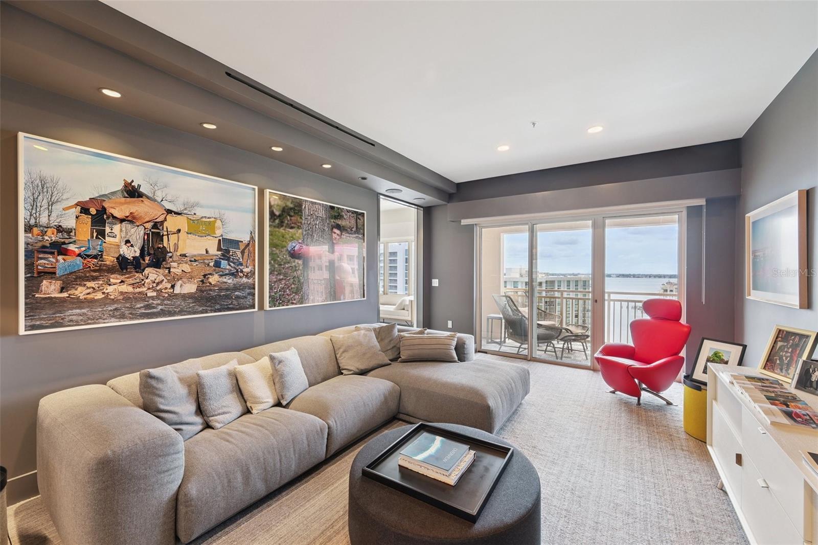 THE RESIDENCES - Residential