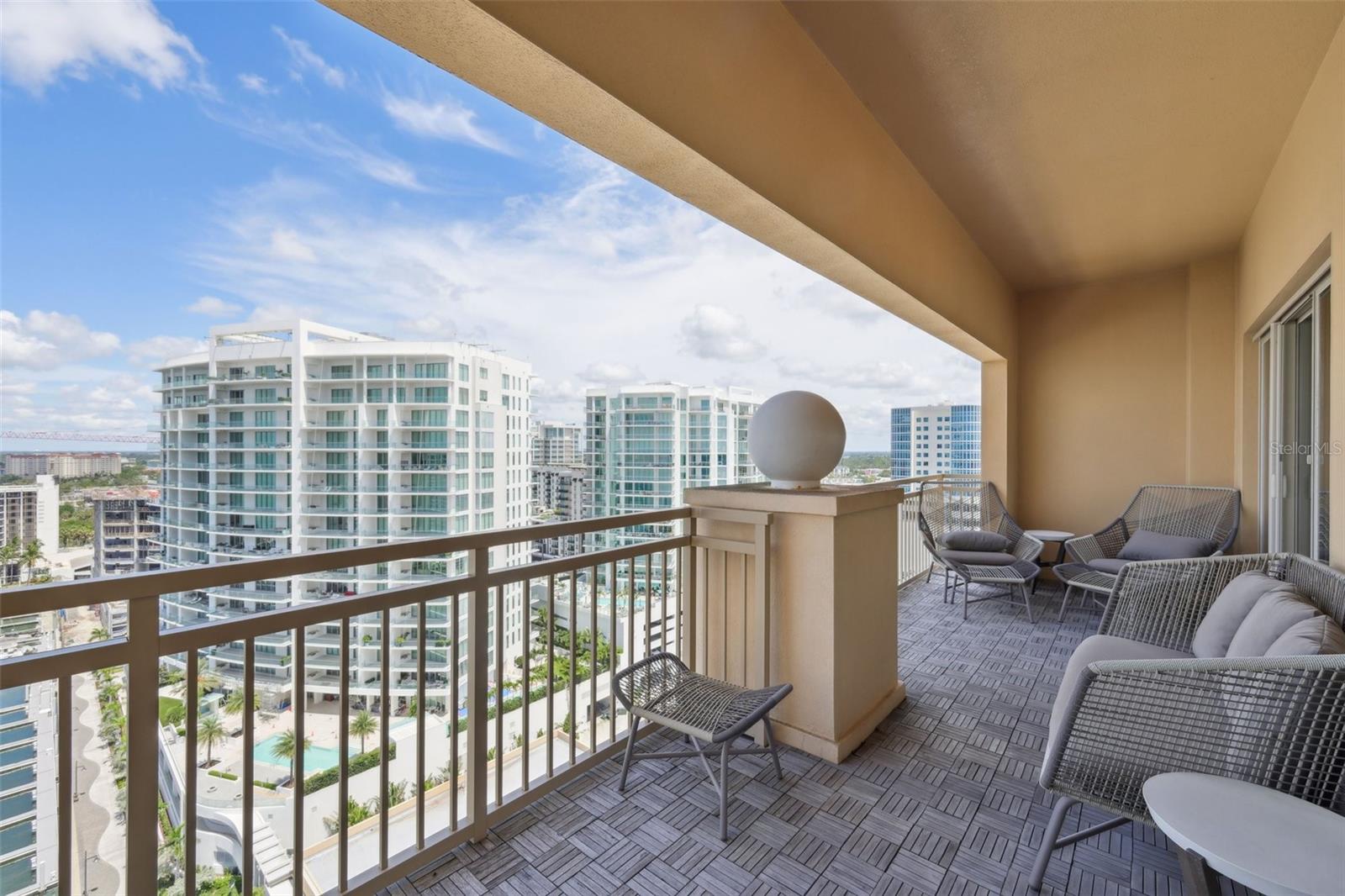 THE RESIDENCES - Residential