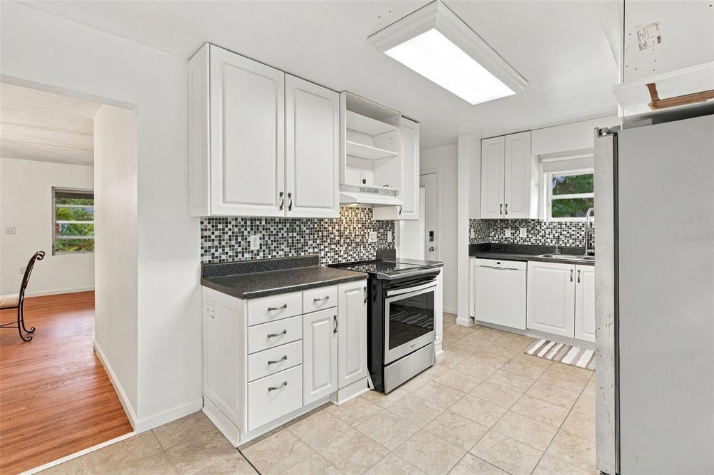 Photo of 820 S Montgomery Avenue, Deland, FL 32720 (MLS # V4951854)
