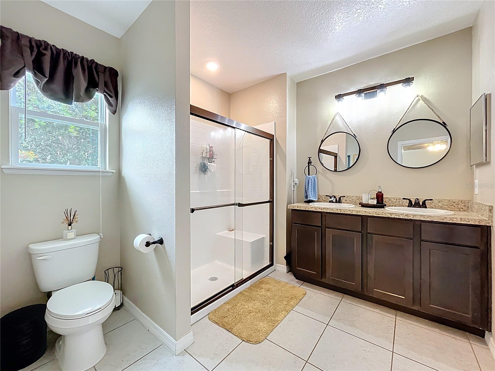 KNIGHT LAKE ESTATES - Residential