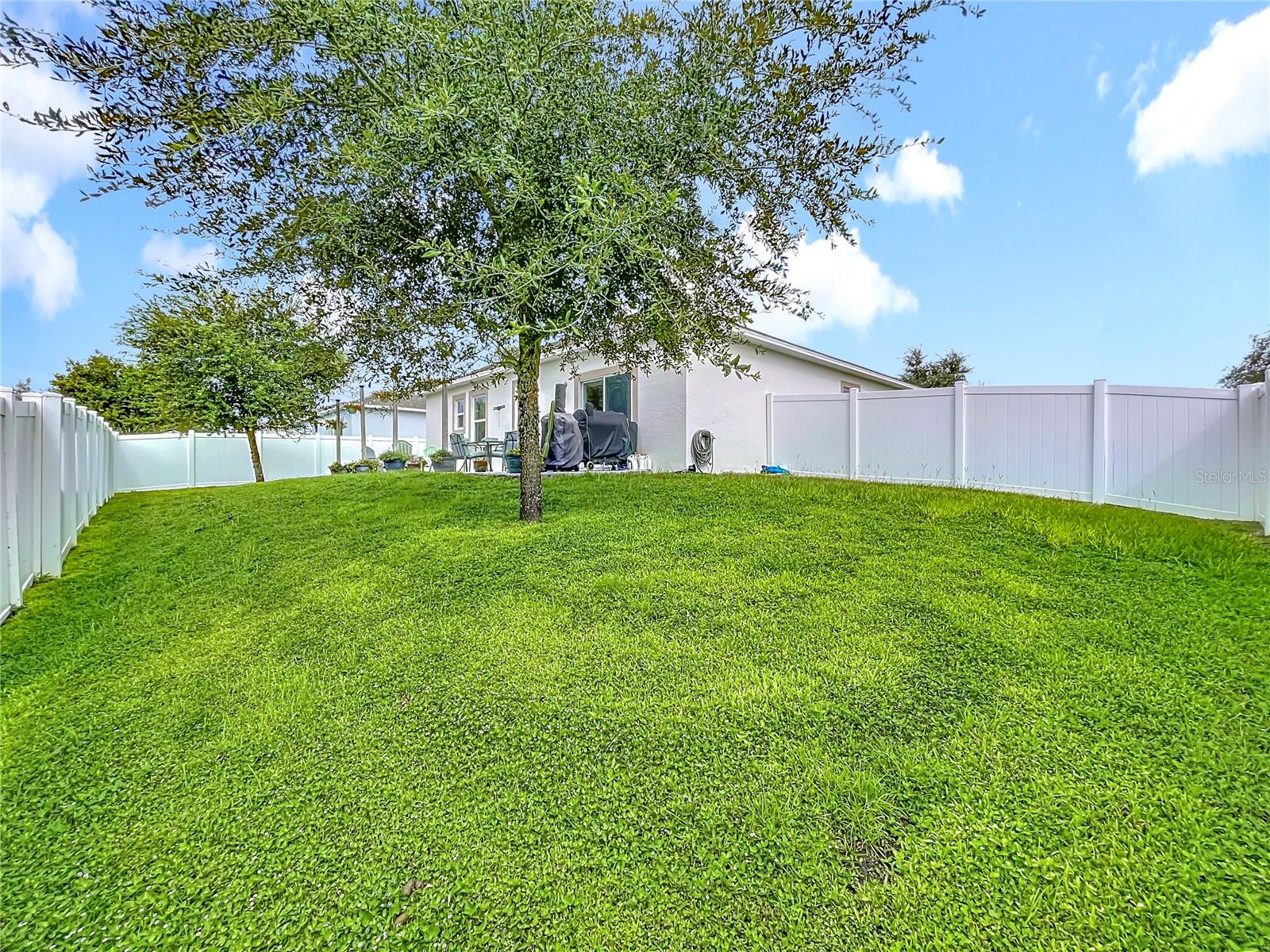 KNIGHT LAKE ESTATES - Residential