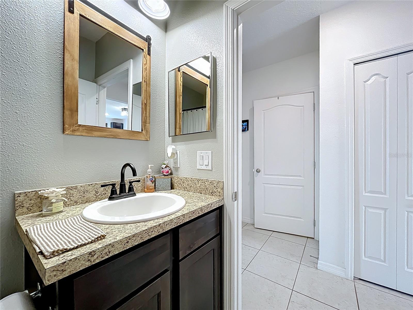 KNIGHT LAKE ESTATES - Residential