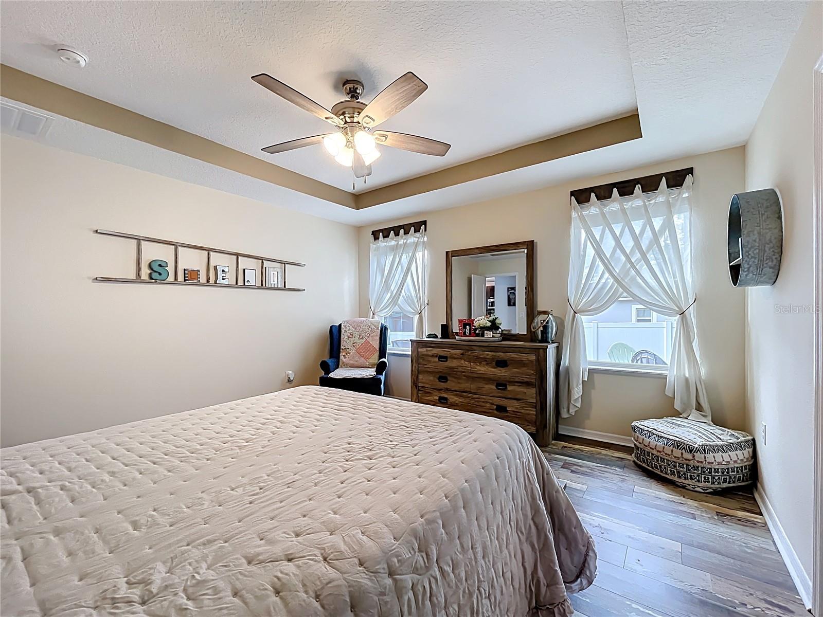 KNIGHT LAKE ESTATES - Residential