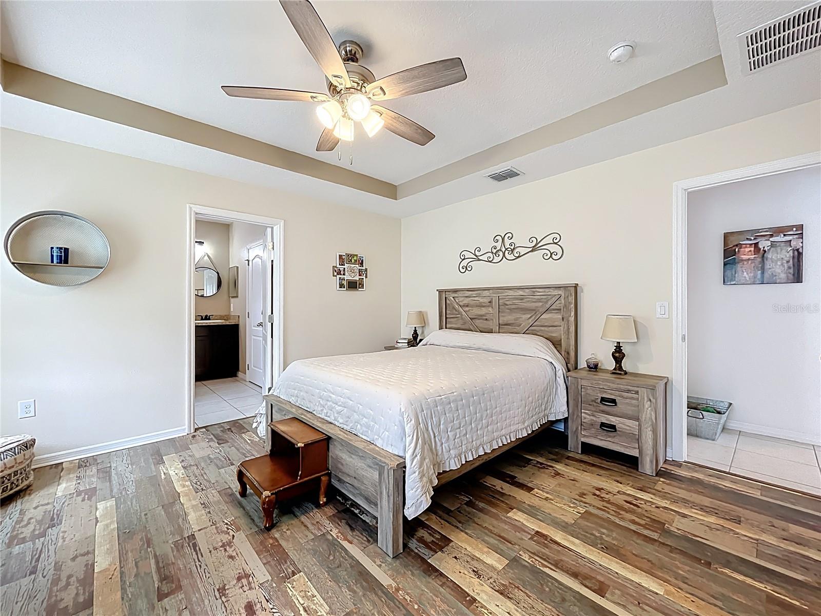 KNIGHT LAKE ESTATES - Residential