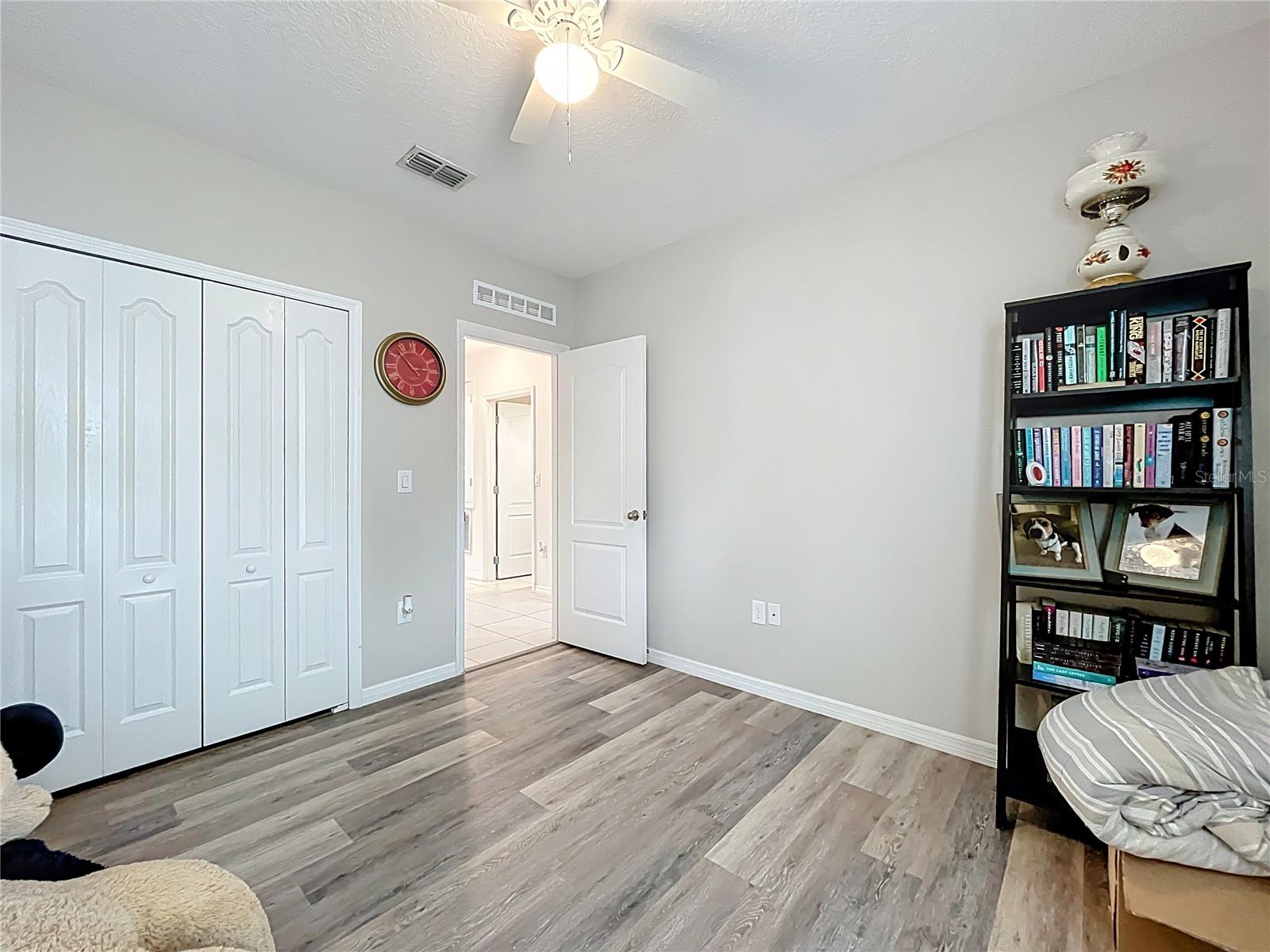 KNIGHT LAKE ESTATES - Residential