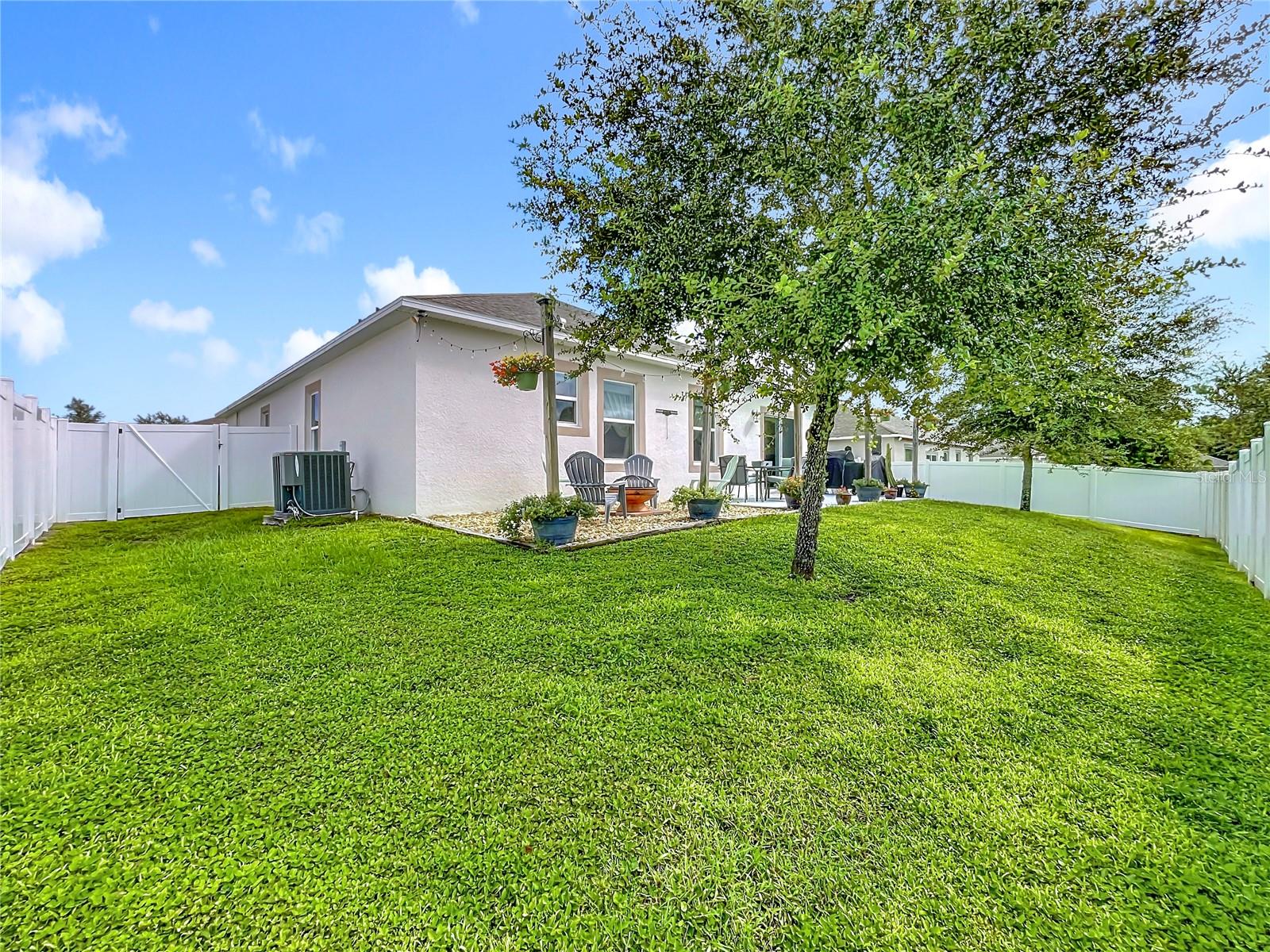 KNIGHT LAKE ESTATES - Residential