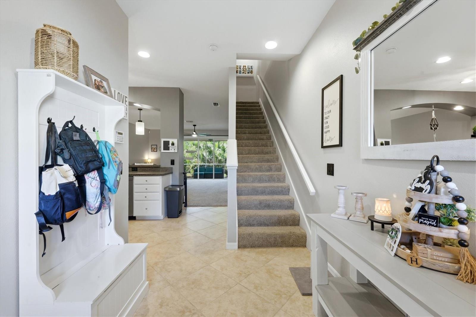 TOWNS AT LAKESIDE - Residential