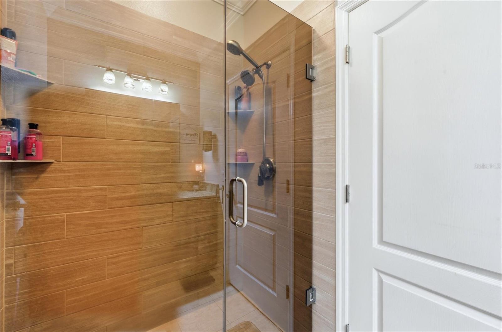 TOWNS AT LAKESIDE - Residential