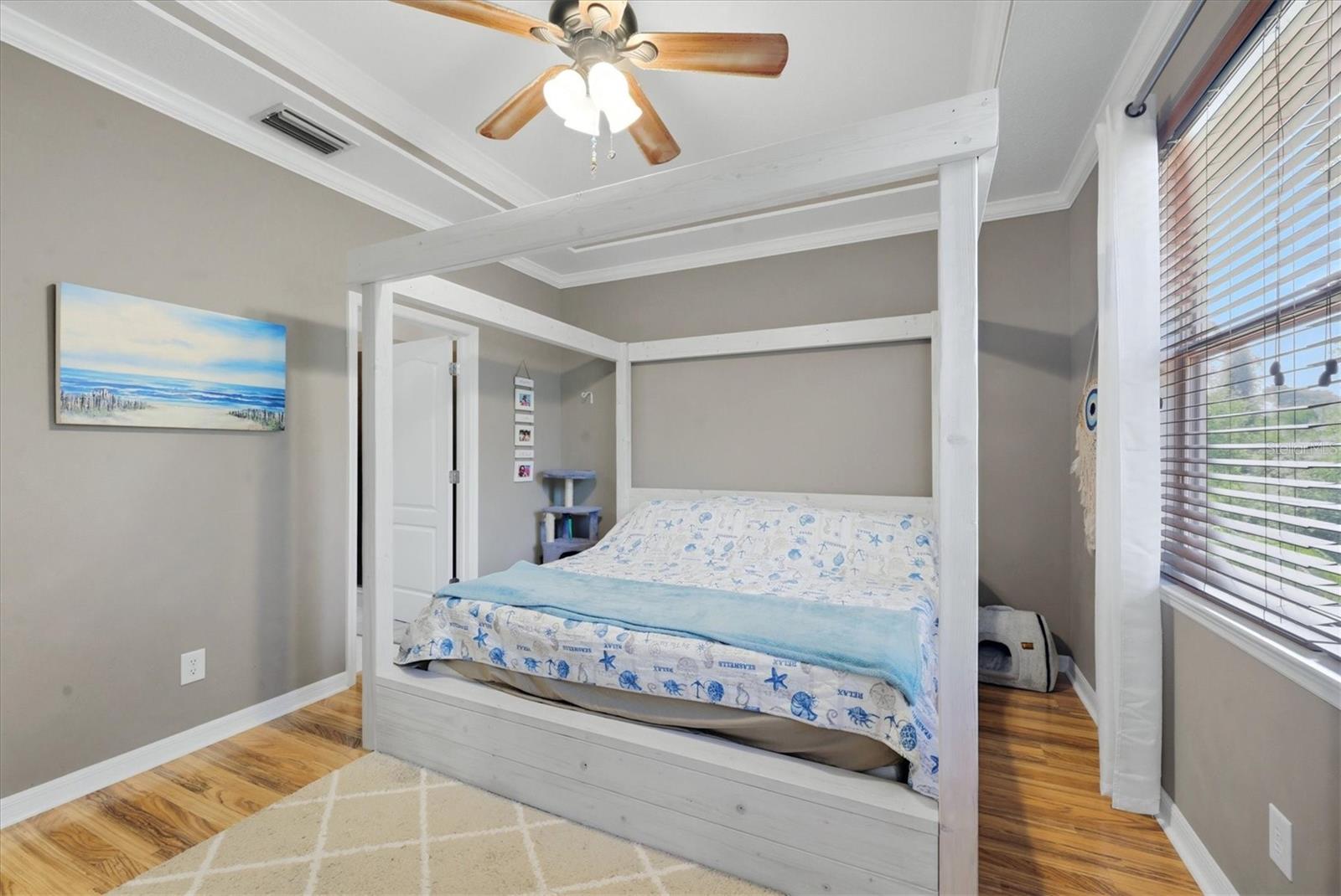 TOWNS AT LAKESIDE - Residential