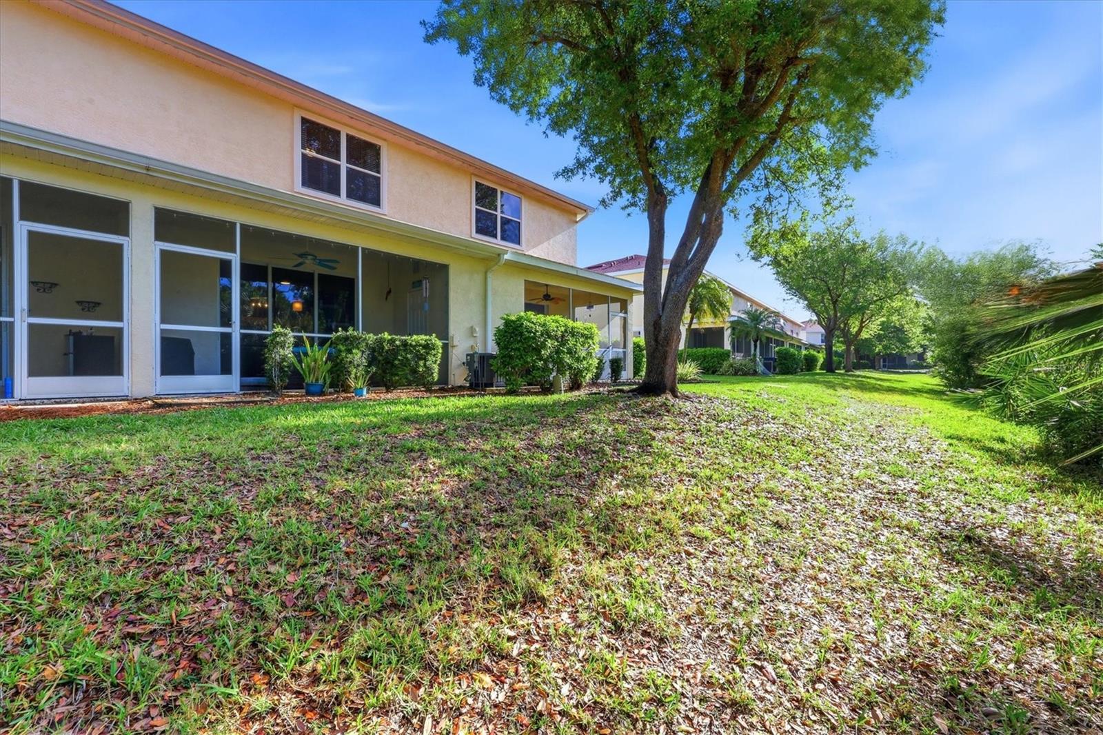 TOWNS AT LAKESIDE - Residential