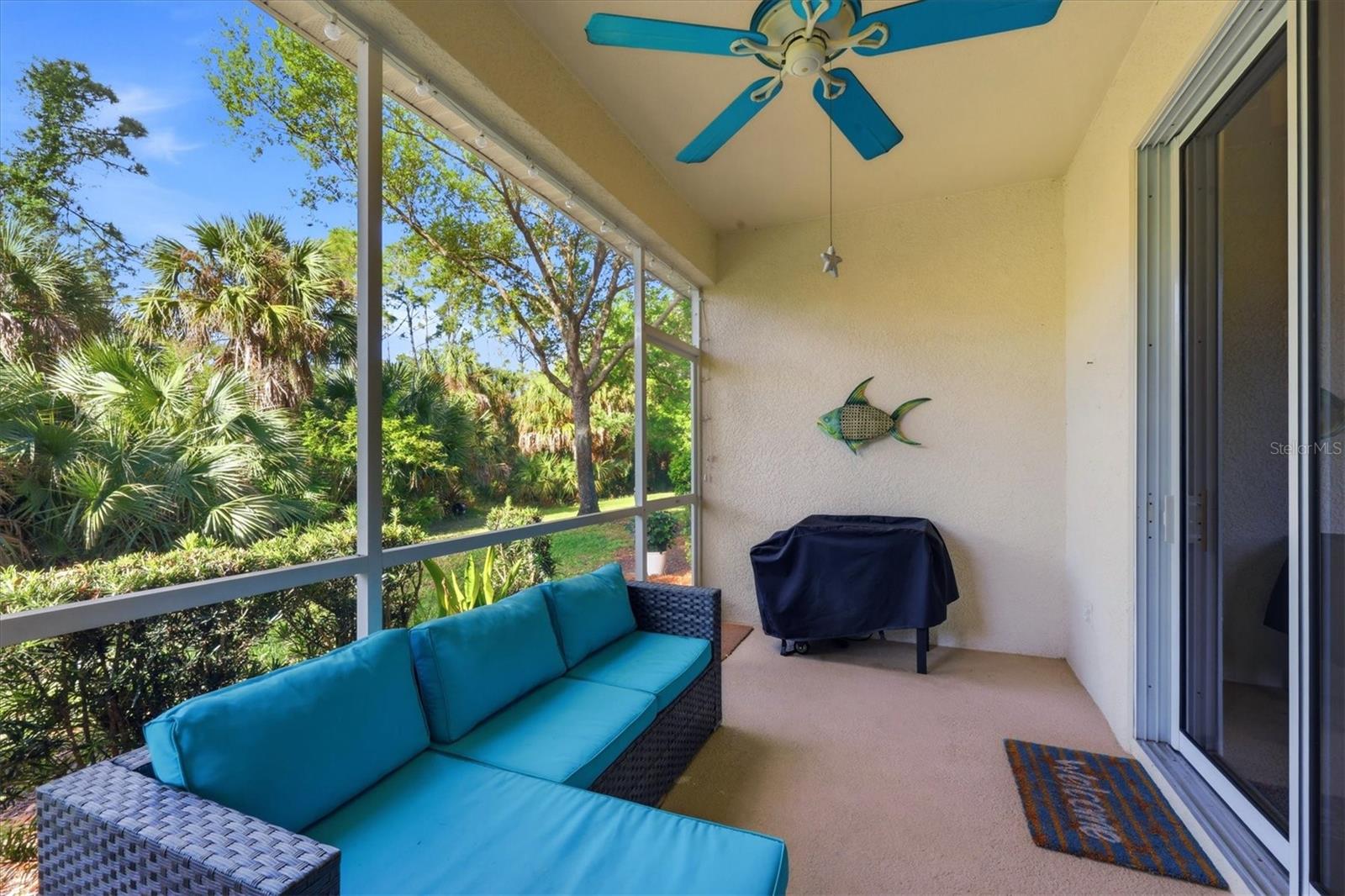 TOWNS AT LAKESIDE - Residential