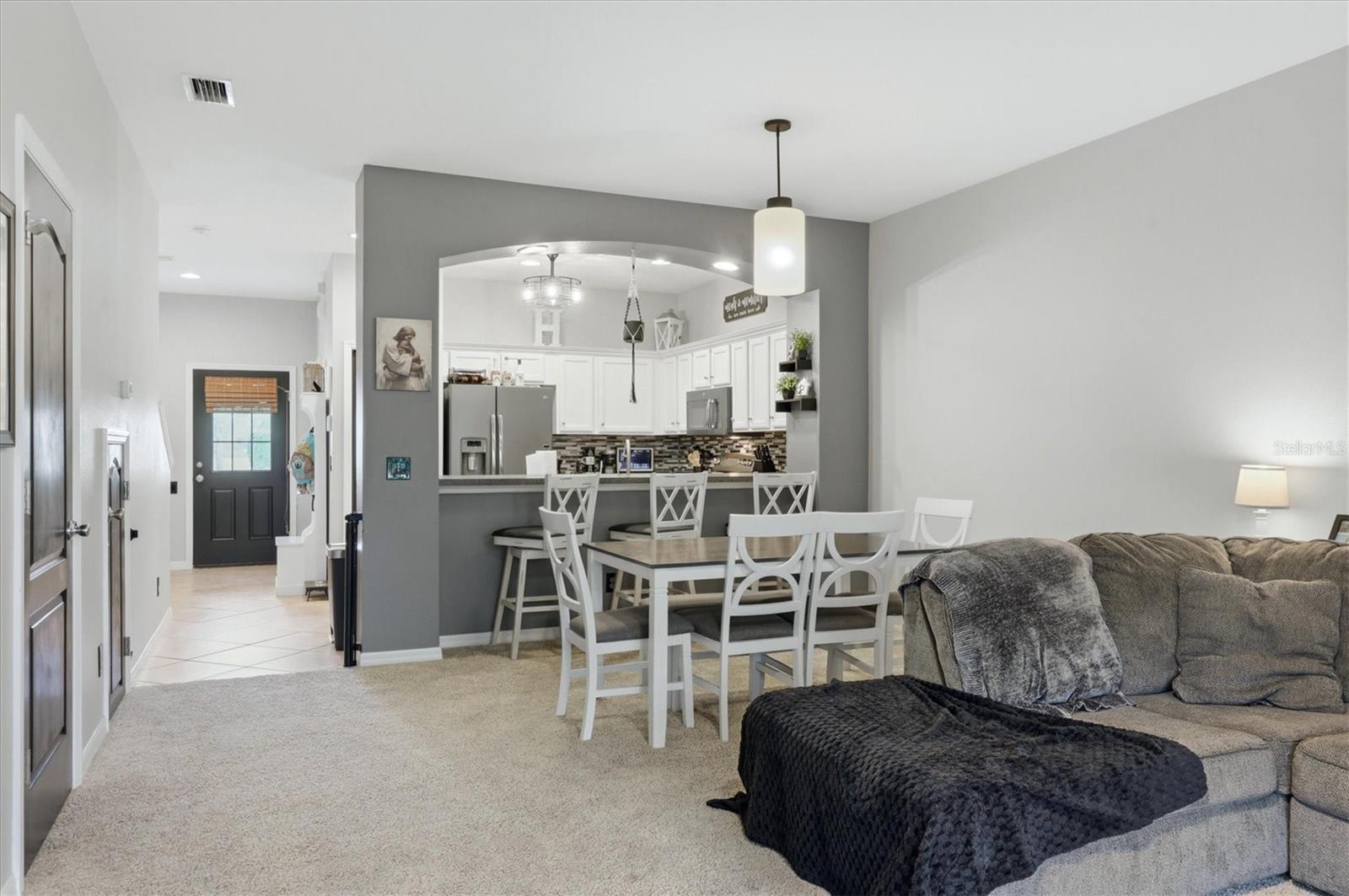 TOWNS AT LAKESIDE - Residential