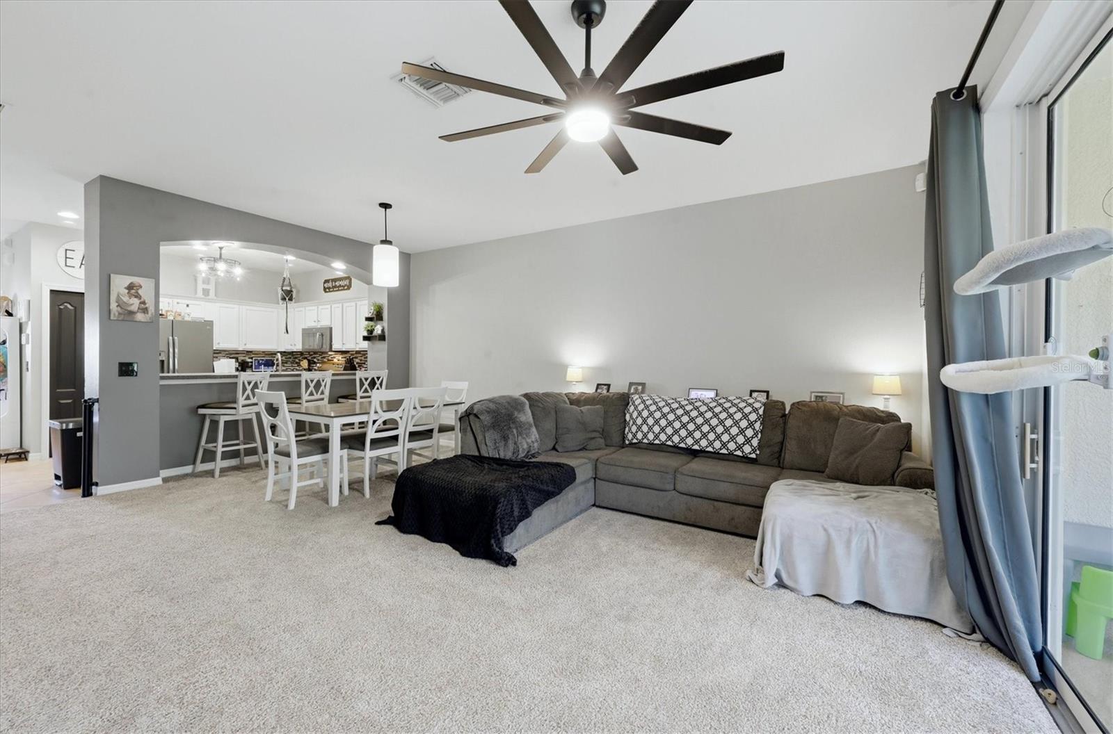 TOWNS AT LAKESIDE - Residential