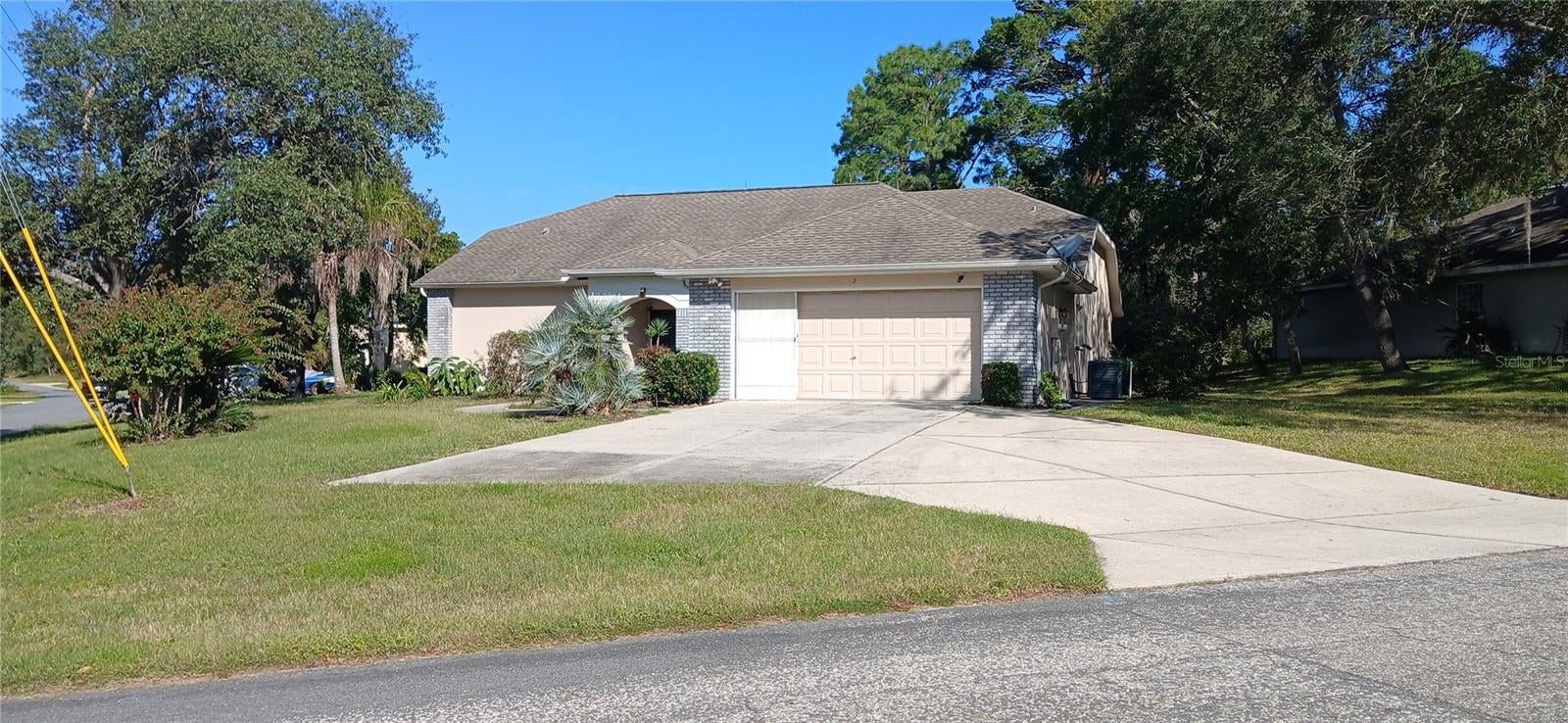2 BLACK WILLOW COURT N