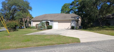 Tiny photo for 2 Black Willow Court N, Homosassa, FL 34446 (MLS # OM733299)