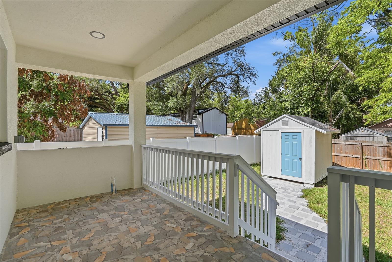 MENDELS RESUB OF BLOC - Residential