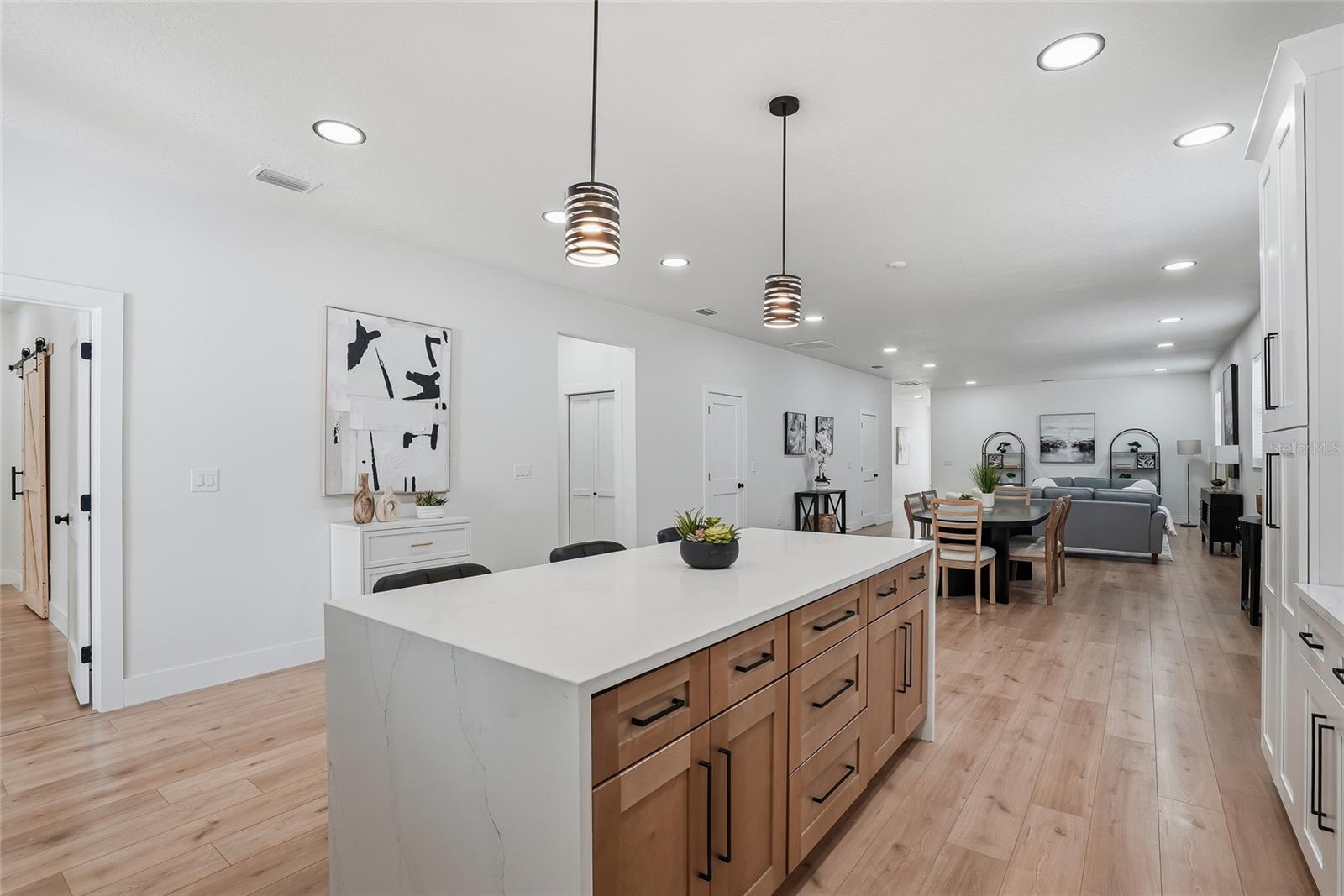 MENDELS RESUB OF BLOC - Residential