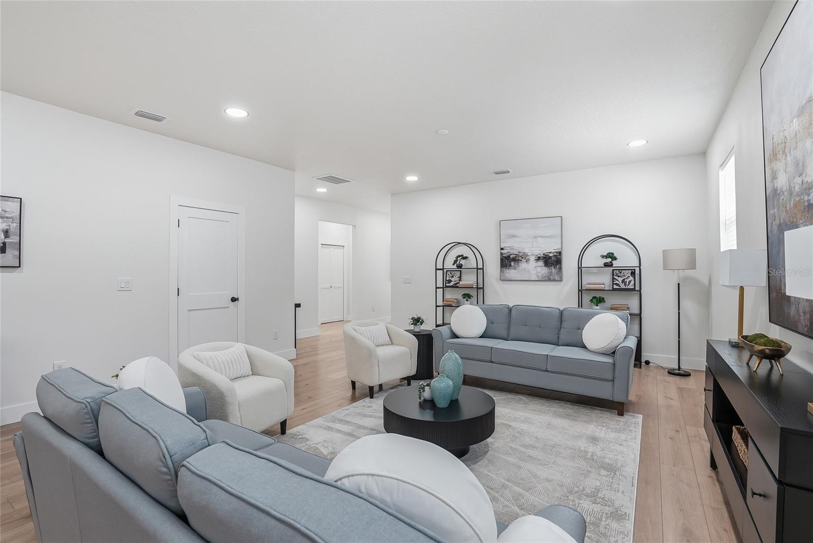 MENDELS RESUB OF BLOC - Residential