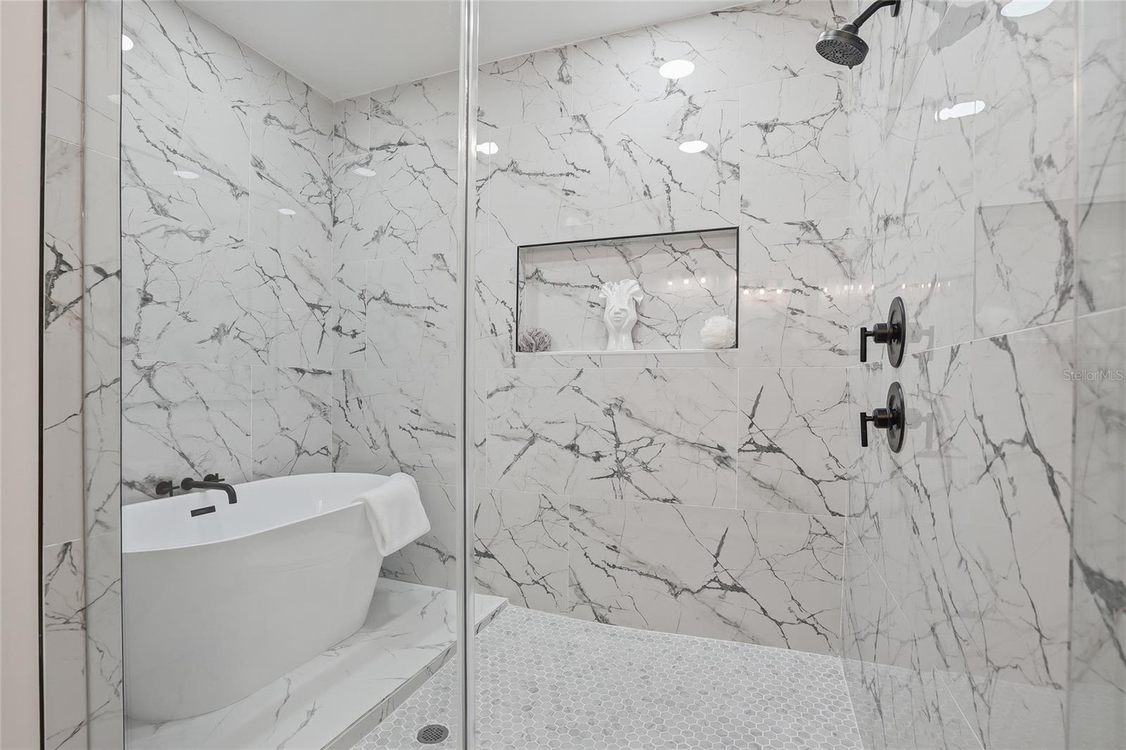 MENDELS RESUB OF BLOC - Residential