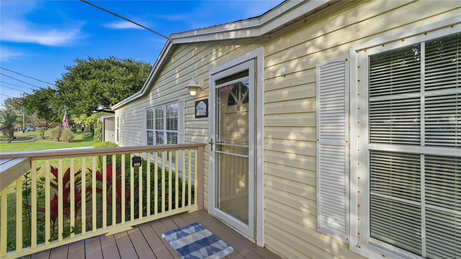 DE LEON MANORS - Residential