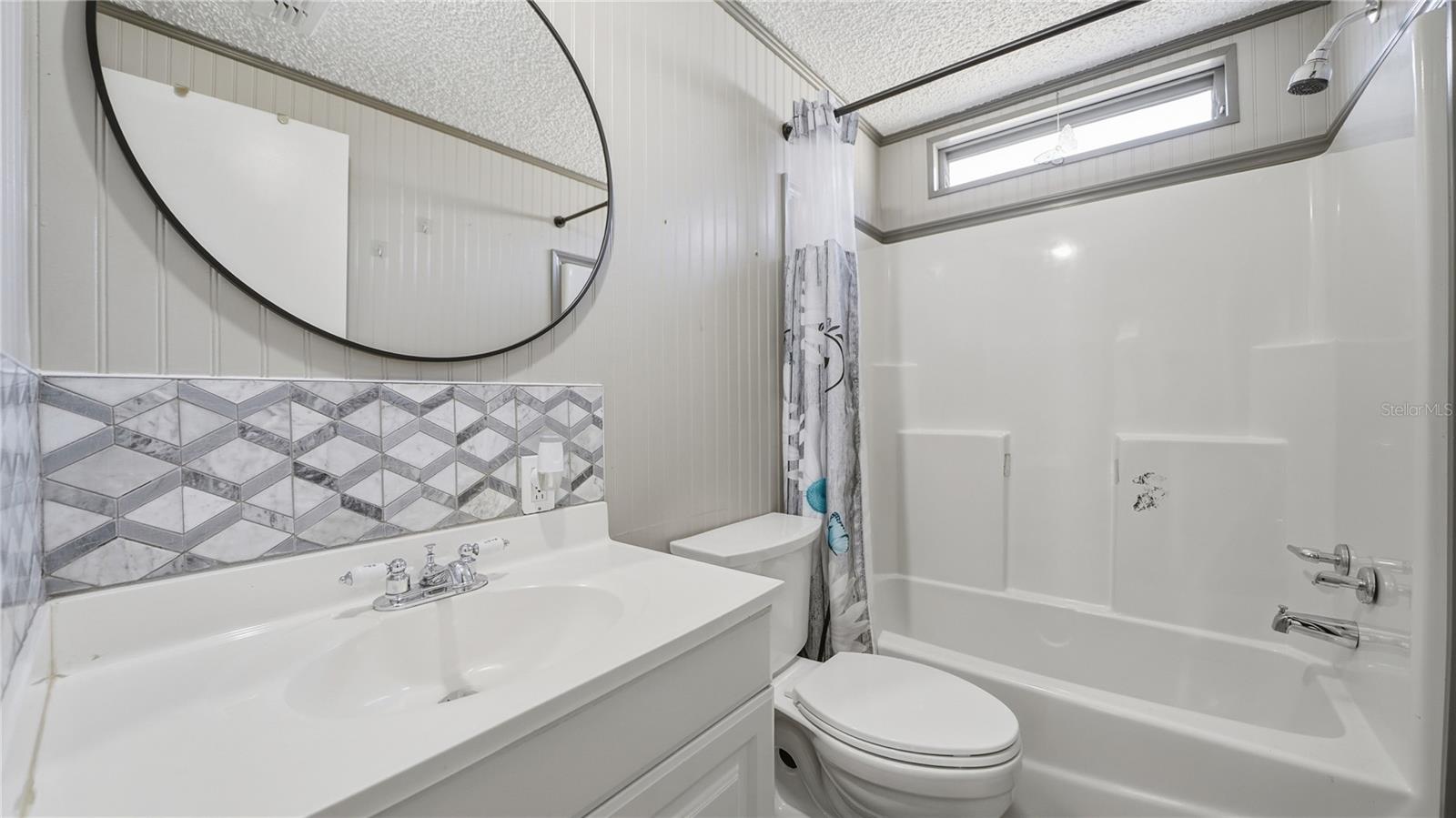 DE LEON MANORS - Residential