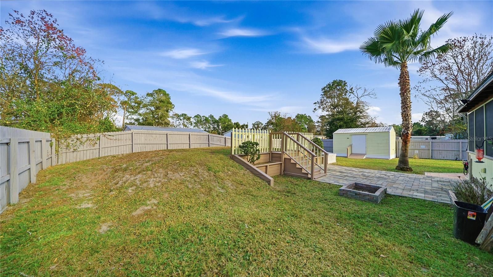 DE LEON MANORS - Residential