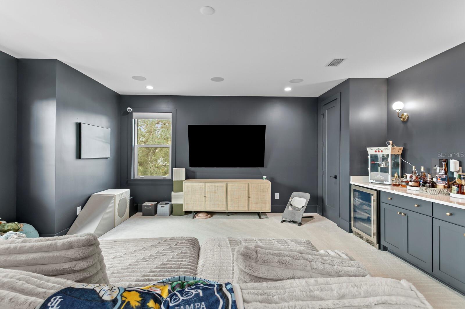 HENDERSON BEACH - Residential