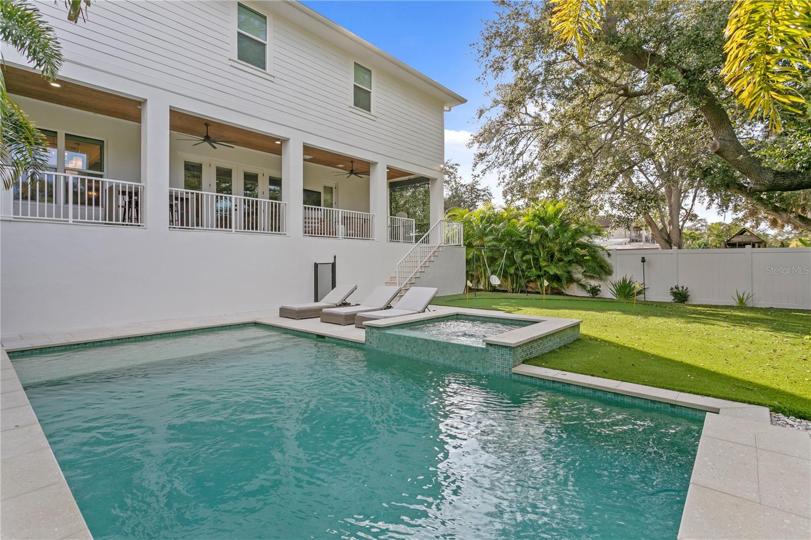 HENDERSON BEACH - Residential