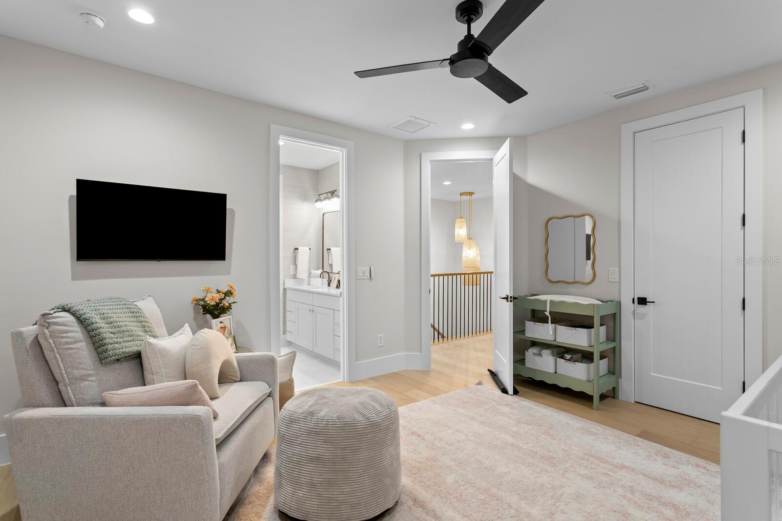 HENDERSON BEACH - Residential