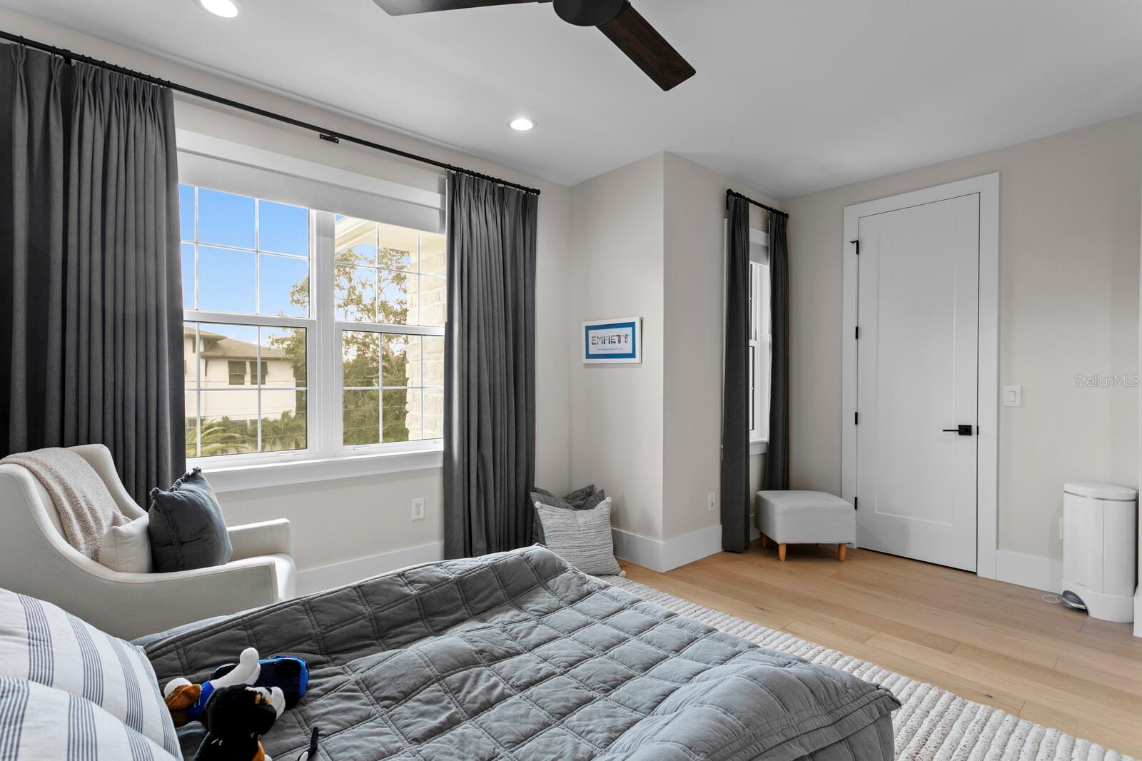 HENDERSON BEACH - Residential