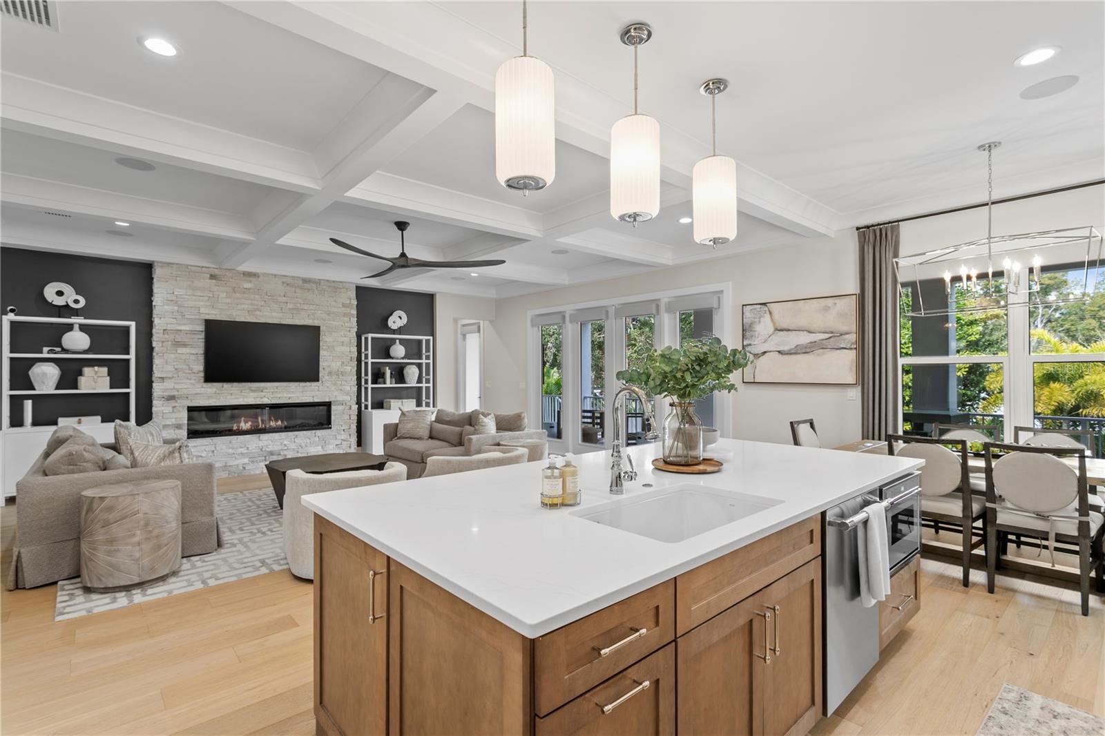 HENDERSON BEACH - Residential