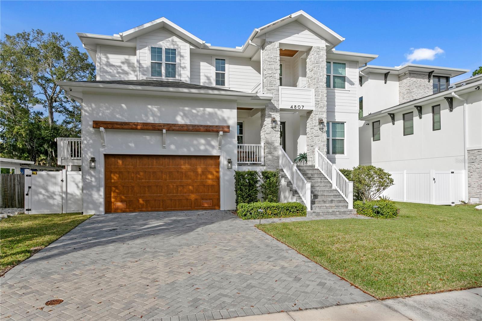 HENDERSON BEACH - Residential