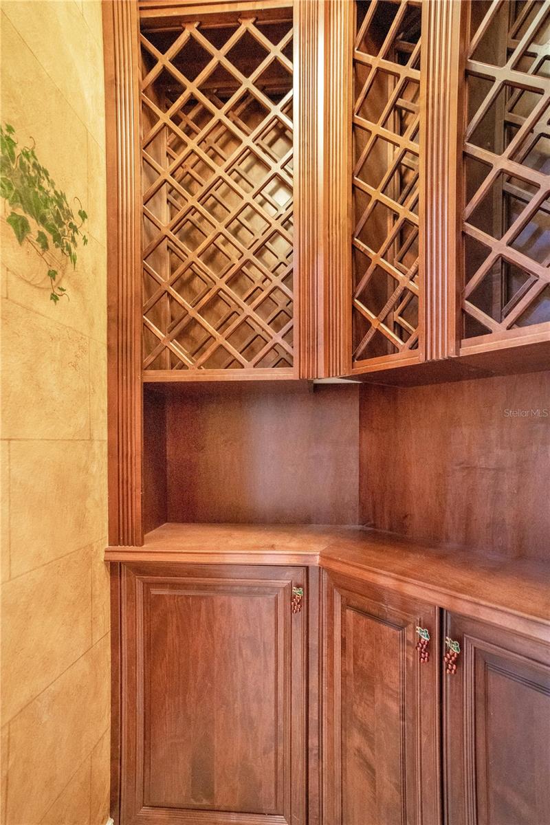 ESTS AT PHILLIPS LANDING DR PHILLIPS FL - Residential