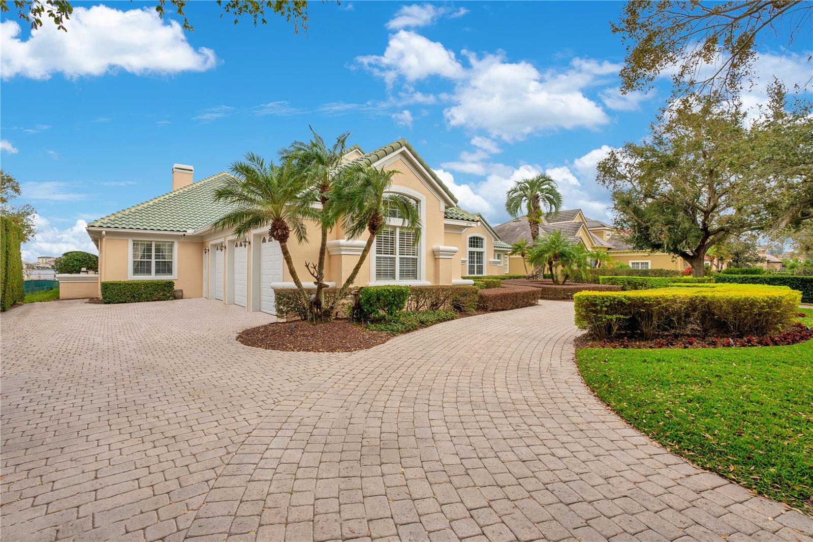 ESTS AT PHILLIPS LANDING DR PHILLIPS FL - Residential