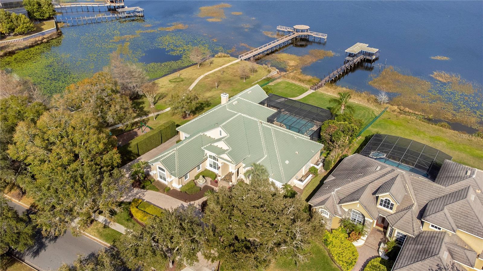 ESTS AT PHILLIPS LANDING DR PHILLIPS FL - Residential