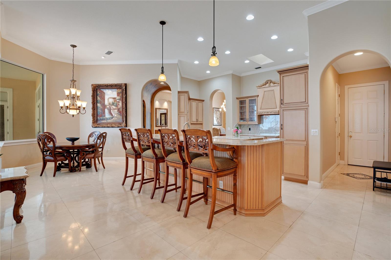 ESTS AT PHILLIPS LANDING DR PHILLIPS FL - Residential