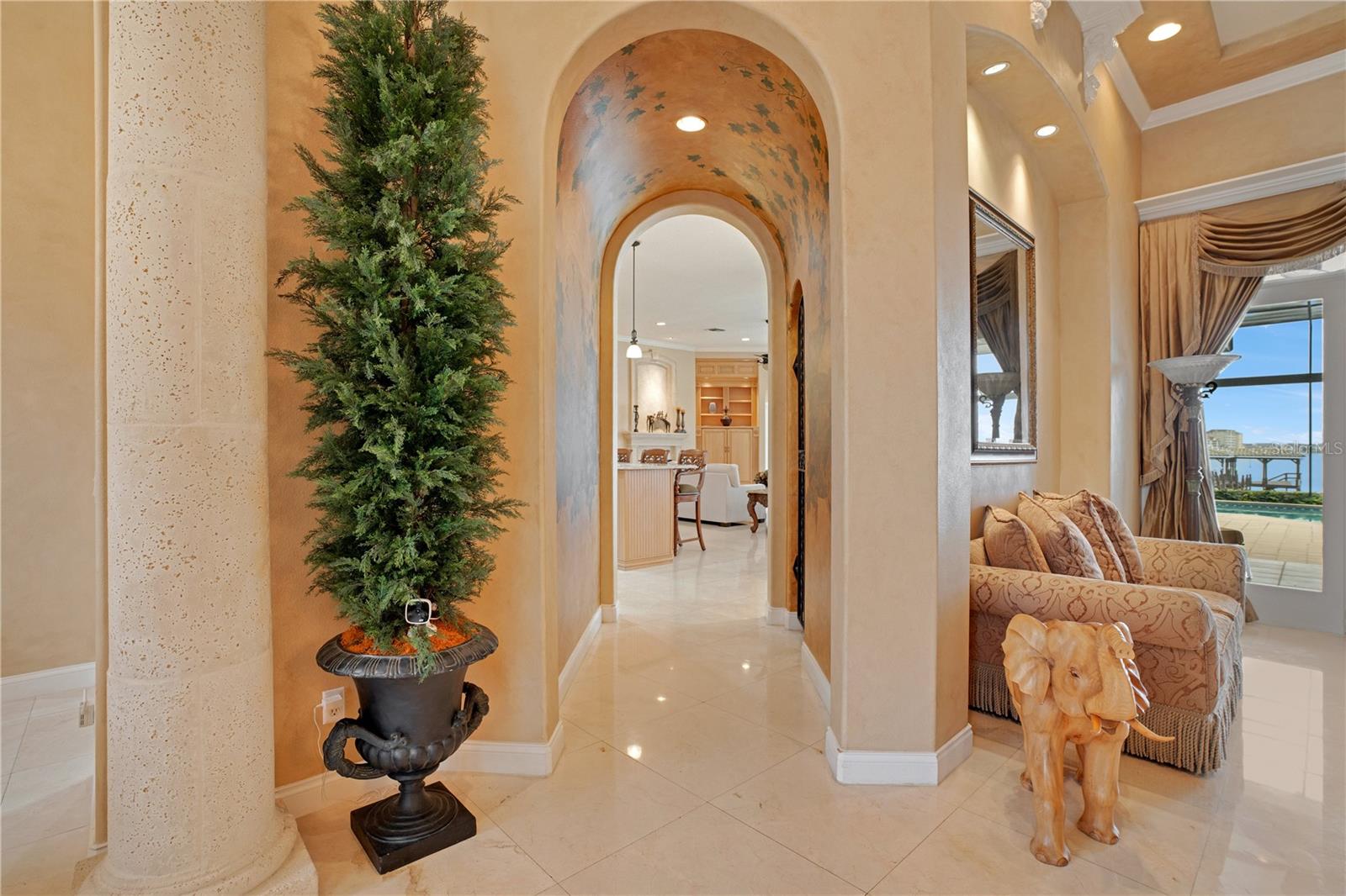 ESTS AT PHILLIPS LANDING DR PHILLIPS FL - Residential