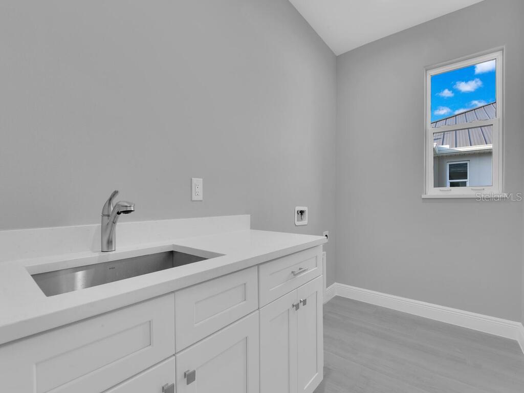 ROTONDA WEST PINE VALLEY - Residential